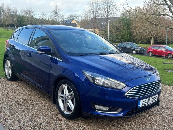 Ford Focus Hatchback, Petrol, 2016, Blue