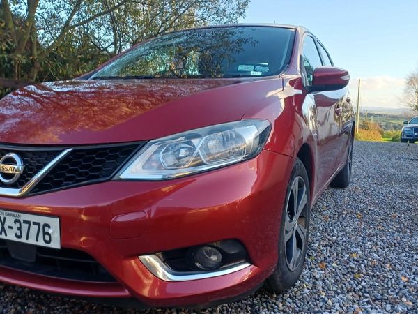 Nissan Pulsar Hatchback, Diesel, 2016, Red