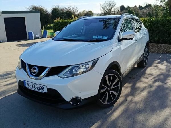 Nissan Qashqai Hatchback, Diesel, 2014, White