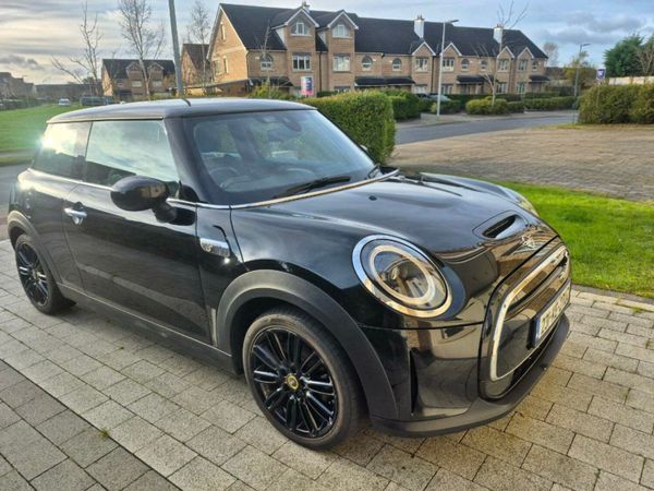 Mini Cooper Hatchback, Electric, 2023, Black