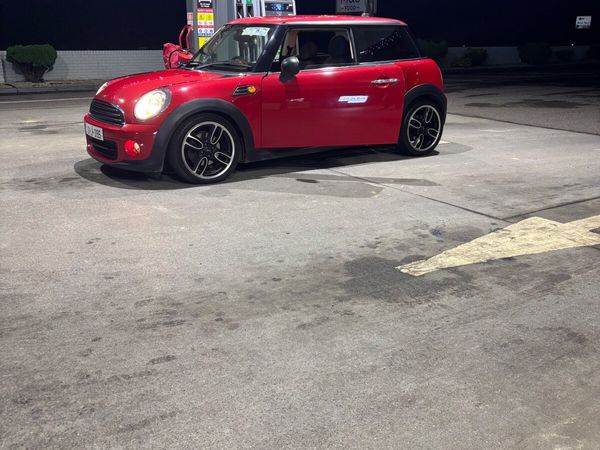 Mini One Hatchback, Petrol, 2013, Red