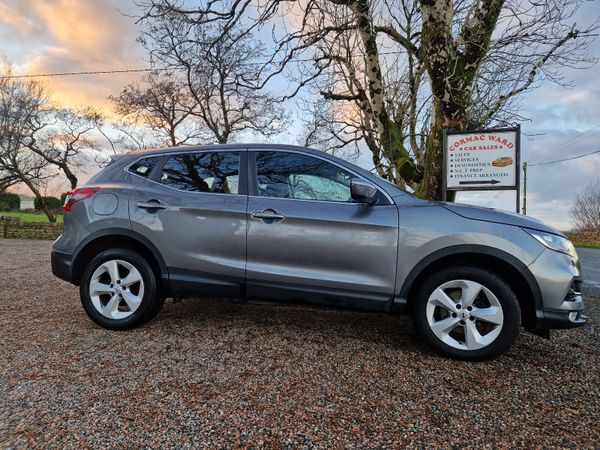 Nissan Qashqai Hatchback, Diesel, 2019, Grey