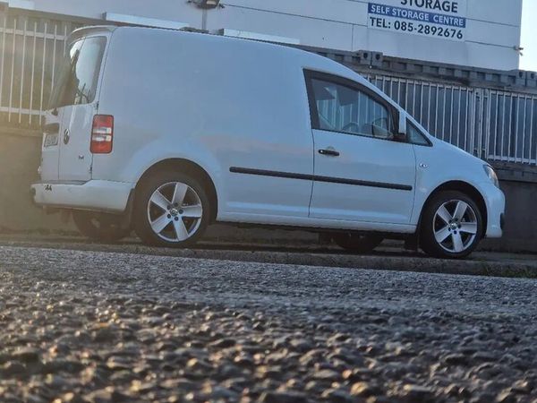Volkswagen Caddy MPV, Diesel, 2011, White