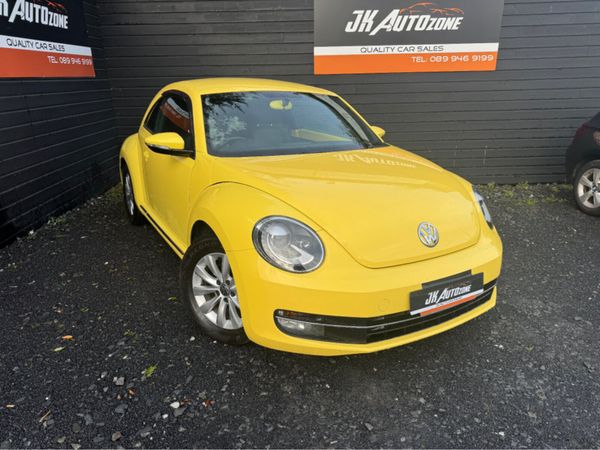 Volkswagen Beetle Hatchback, Petrol, 2016, Yellow