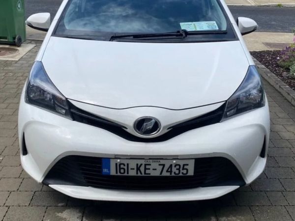 Toyota Vitz Hatchback, Petrol, 2016, White