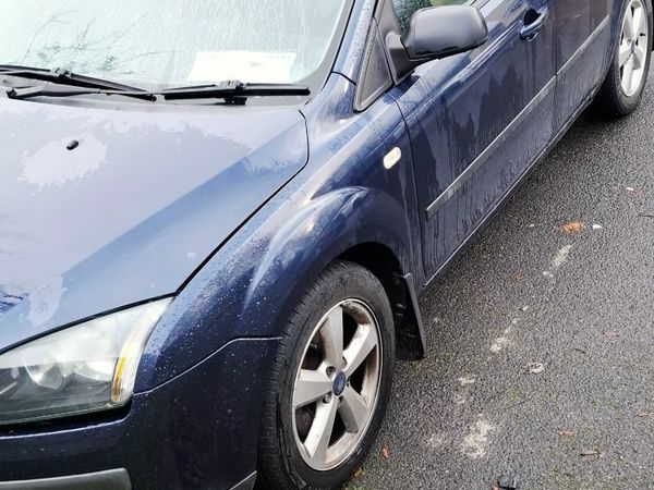 Ford Focus Hatchback, Petrol, 2006, Blue