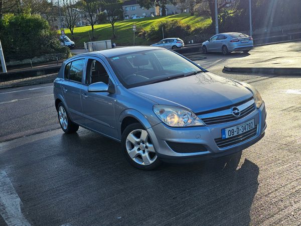 Opel Astra Hatchback, Petrol, 2008, Silver