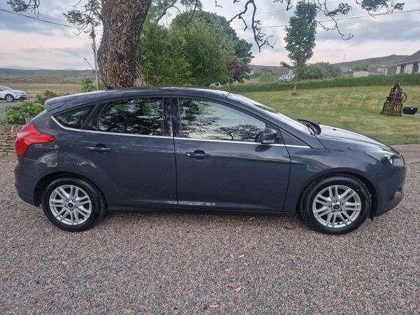 Ford Focus Hatchback, Diesel, 2014, Grey