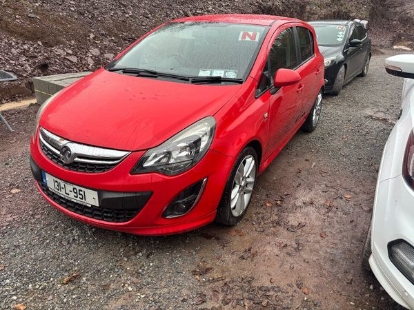 Vauxhall Corsa Hatchback, Petrol, 2013, Red