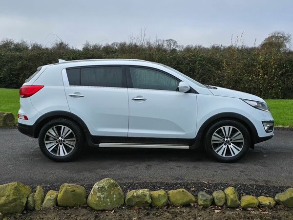 Kia Sportage SUV, Diesel, 2014, White