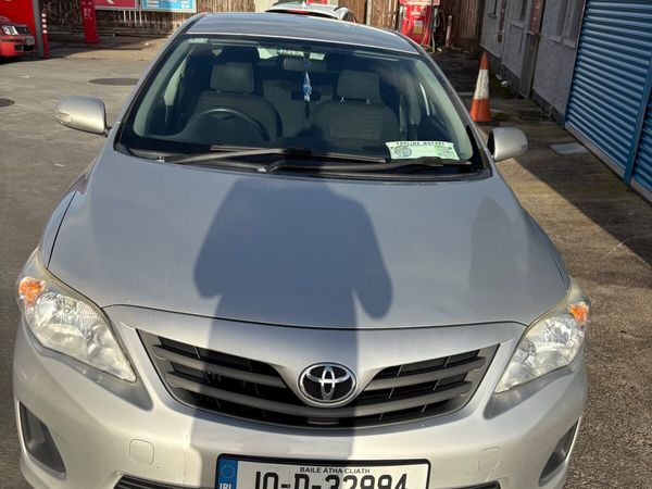 Toyota Corolla Saloon, Diesel, 2010, Silver