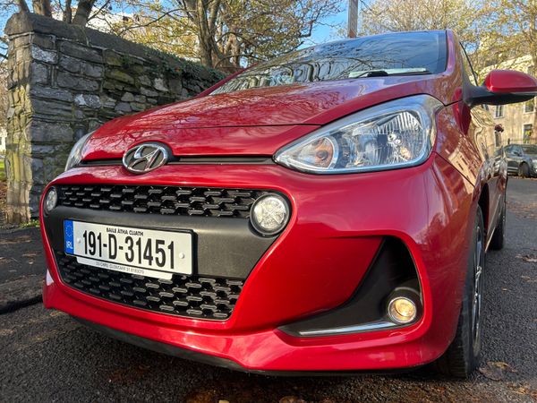Hyundai i10 Hatchback, Petrol, 2019, Red