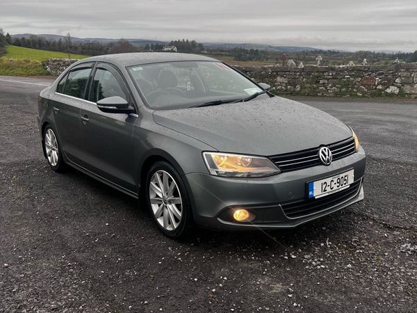Volkswagen Jetta Saloon, Diesel, 2012, Grey