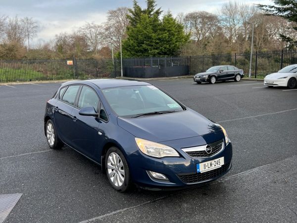 Opel Astra Hatchback, Diesel, 2011, Blue