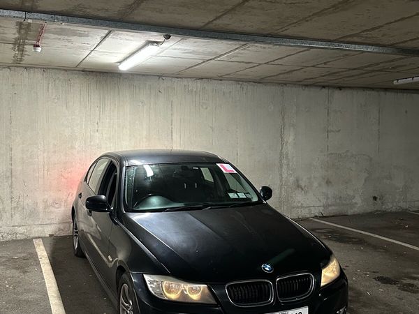 BMW 3-Series Saloon, Diesel, 2010, Black