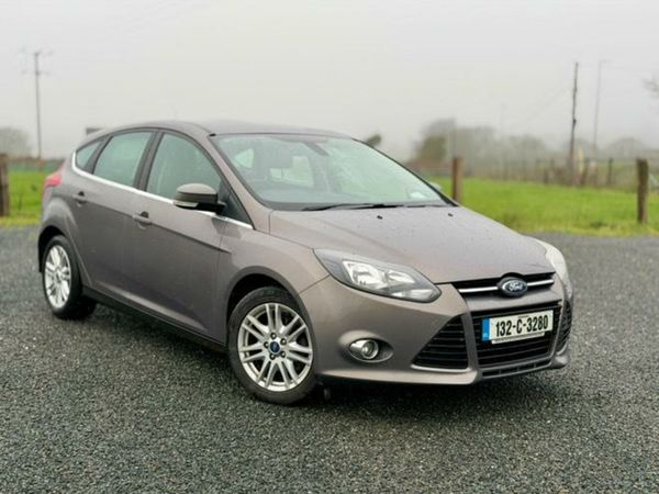 Ford Focus Hatchback, Diesel, 2013, Brown