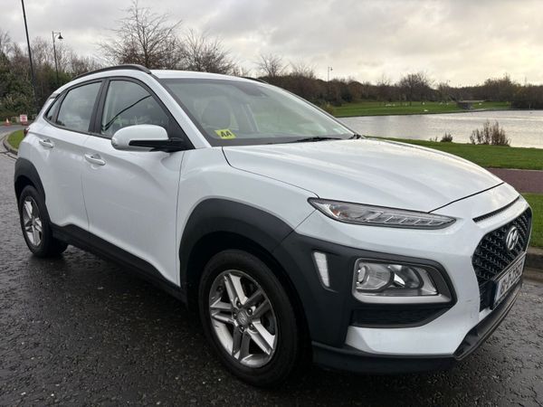 Hyundai KONA MPV, Petrol, 2018, White