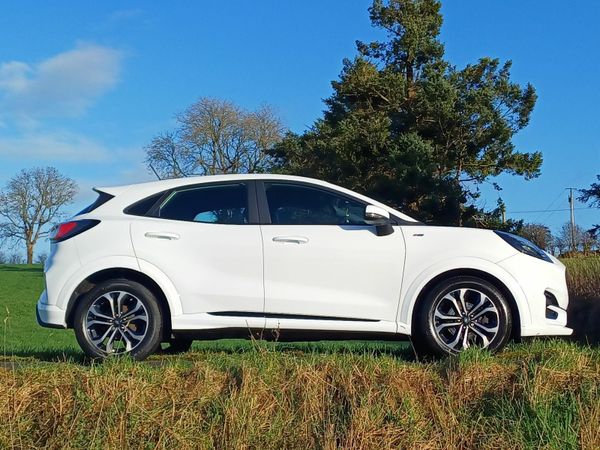 Ford Puma Hatchback, Petrol, 2021, White
