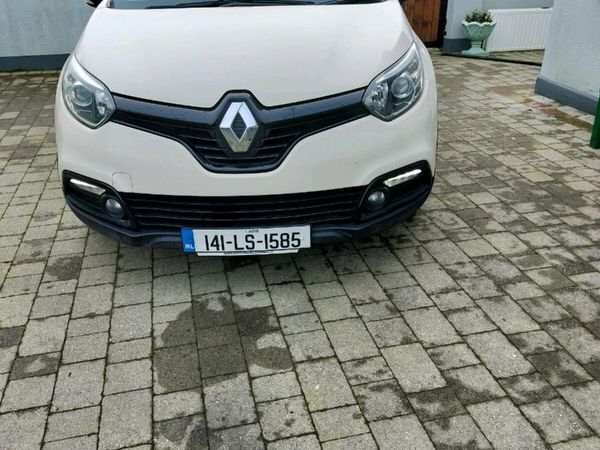 Renault Captur Hatchback, Diesel, 2014, White