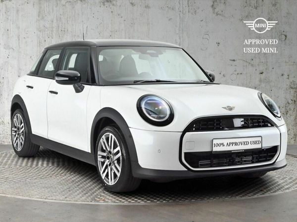 Mini Cooper Hatchback, Petrol, 2025, White