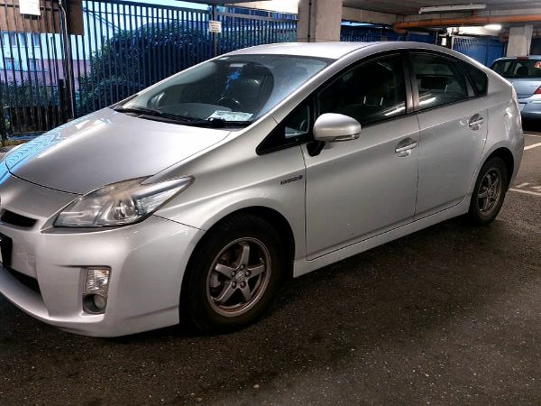 Toyota Prius Hatchback, Petrol Hybrid, 2010, Silver