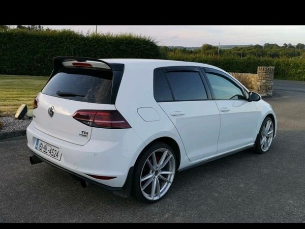 Volkswagen Golf Hatchback, Diesel, 2015, White