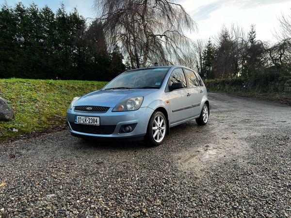 Ford Fiesta Hatchback, Petrol, 2007, Blue