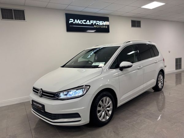 Volkswagen Touran MPV, Diesel, 2019, White