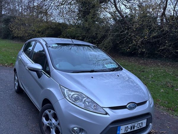 Ford Fiesta Hatchback, Petrol, 2010, Silver