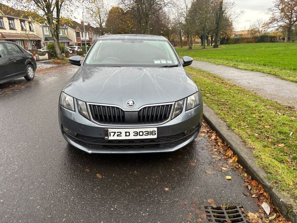 Skoda Octavia Hatchback, Diesel, 2017, Grey