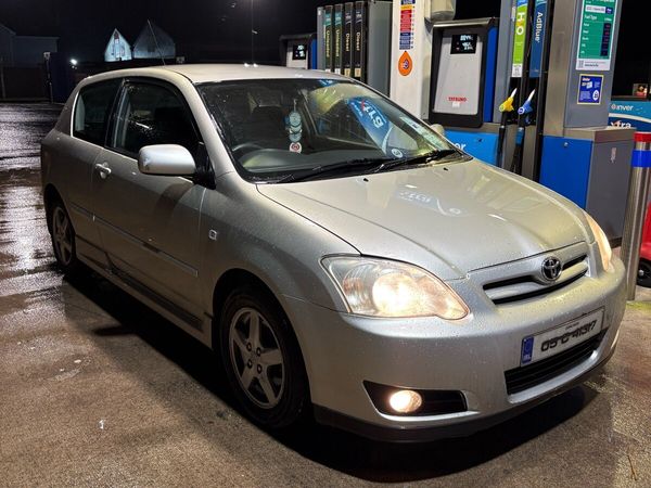 Toyota Corolla Hatchback, Diesel, 2005, Silver