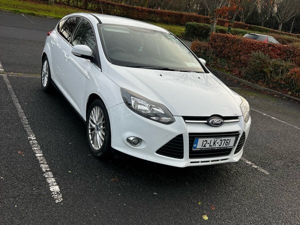 Ford Focus Hatchback, Petrol, 2012, White