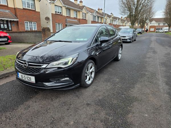 Opel Astra Hatchback, Petrol, 2016, Black