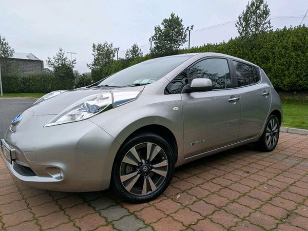 Nissan Leaf Hatchback, Electric, 2015, Silver