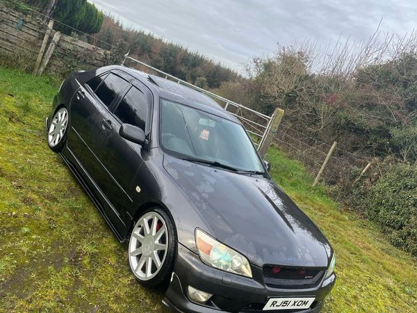 Lexus IS Saloon, Petrol, 2001, Silver
