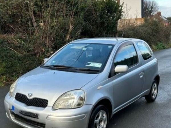 Toyota Yaris Hatchback, Petrol, 2004, Silver