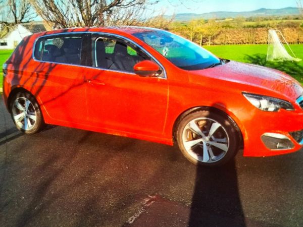 Peugeot 308 Hatchback, Diesel, 2014, Red