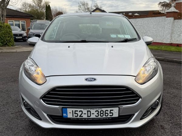Ford Fiesta Hatchback, Petrol, 2015, Silver
