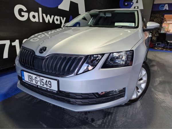 Skoda Octavia Estate, Diesel, 2019, Grey