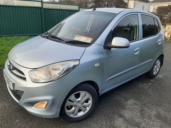 Hyundai i10 Hatchback, Petrol, 2011, Silver