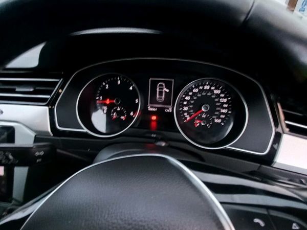 Volkswagen Passat Saloon, Diesel, 2018, Black