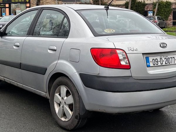 Kia Ceed Hatchback, Diesel, 2008, Silver