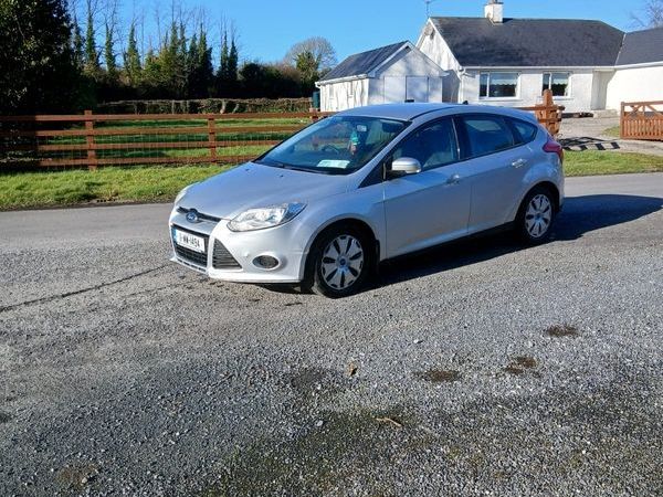 Ford Focus Hatchback, Diesel, 2011, Silver