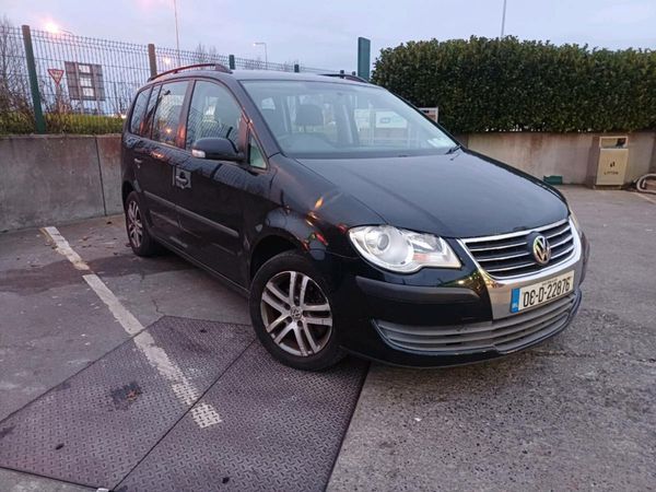 Volkswagen Touran MPV, Petrol, 2008, Black