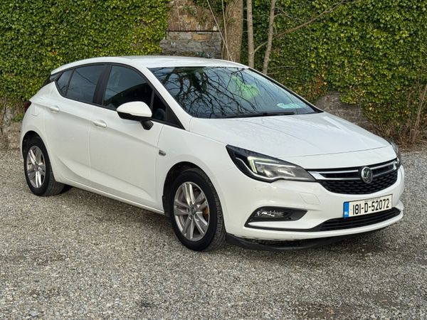 Vauxhall Astra Hatchback, Diesel, 2018, White