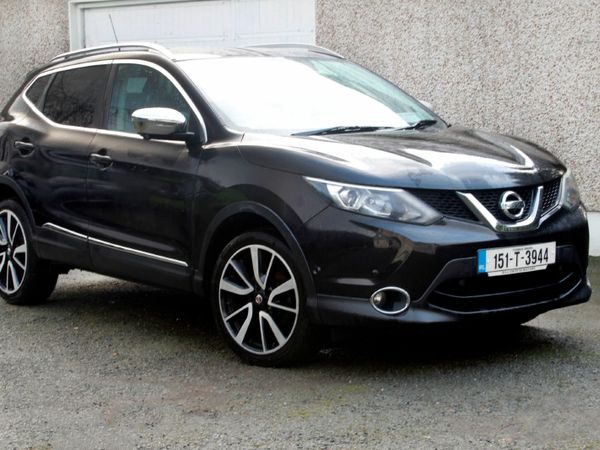 Nissan Qashqai Hatchback, Diesel, 2015, Black