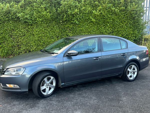 Volkswagen Passat Saloon, Diesel, 2014, Grey