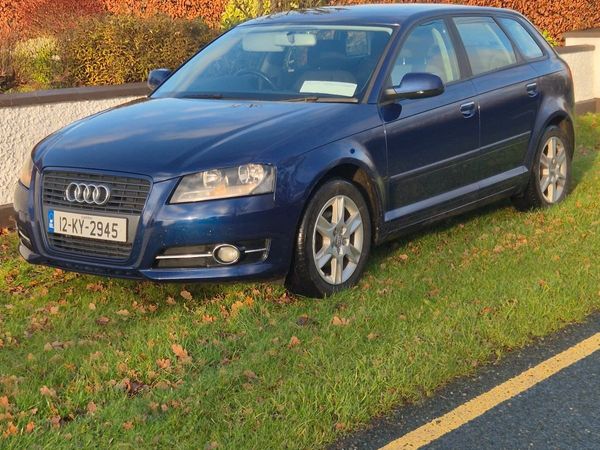 Audi A3 Hatchback, Diesel, 2012, Blue