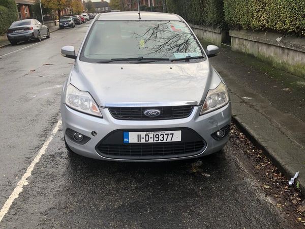 Ford Focus Hatchback, Diesel, 2011, Silver