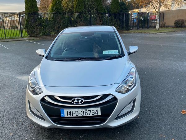 Hyundai i30 Hatchback, Diesel, 2014, Silver